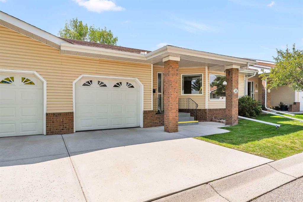 Fourth View of 38 Vandoos Villas NW, Varsity, Calgary, Alberta, T3A 4W3