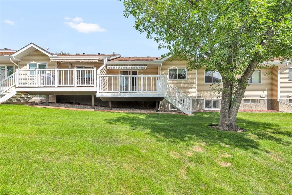 Fifth View of 38 Vandoos Villas NW, Varsity, Calgary, Alberta, T3A 4W3