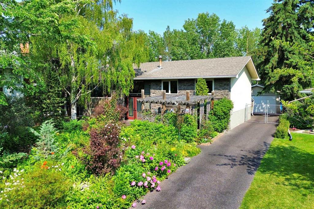 210 Dalgleish Bay NW, A2245460, Alberta,
