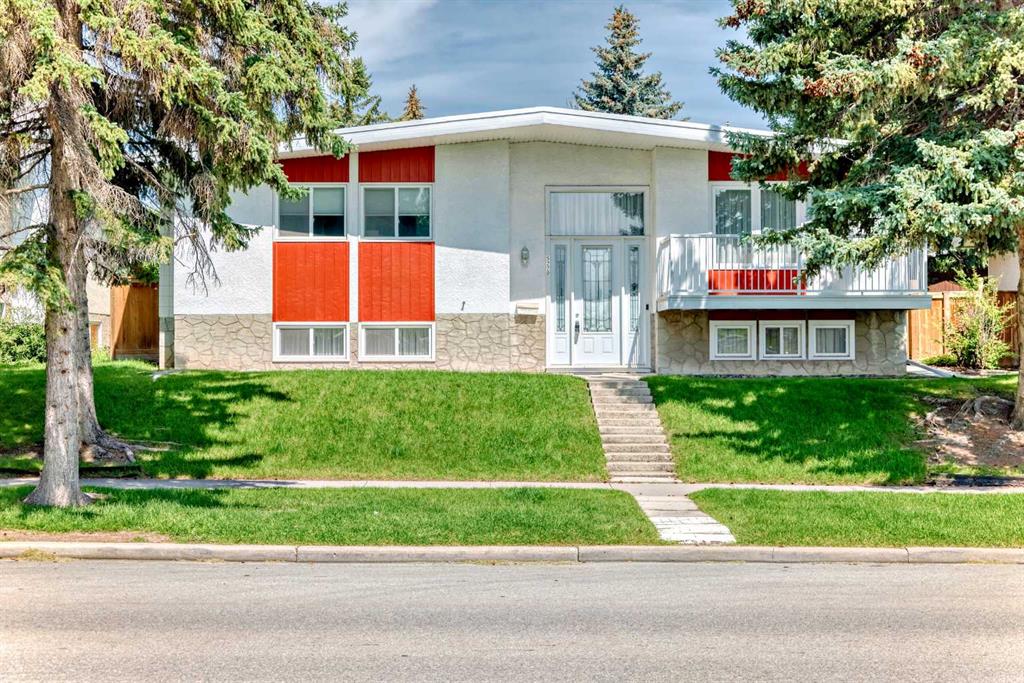 5220 Varsity Drive NW, A2245522, Alberta,