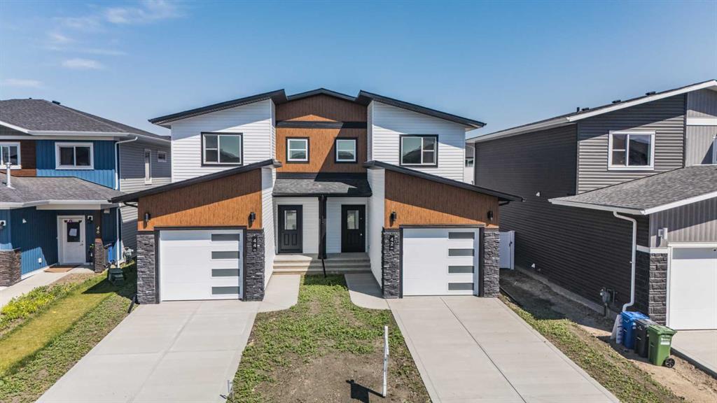42 Earl Close  , A2245560, Alberta,