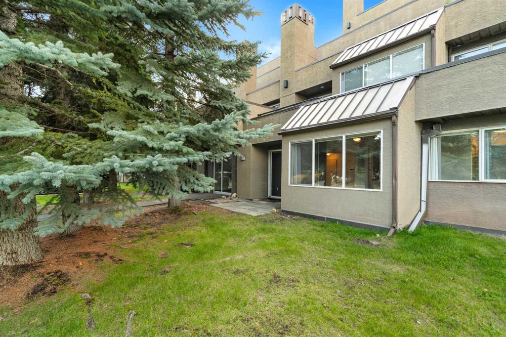 Third View of 2, 215 Village Terrace SW, Patterson, Calgary, Alberta, T3H 2L4