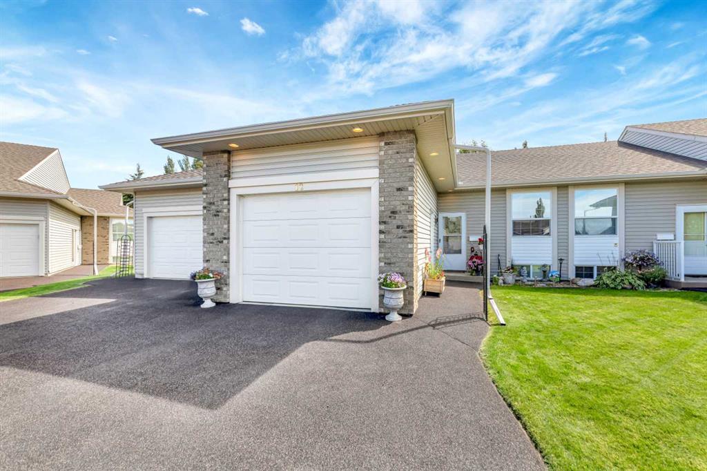 12, 2115 52B Avenue , A2245644, Alberta,