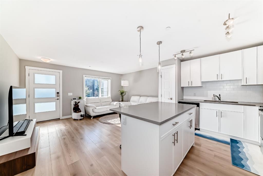 Fifth View of 172 Livingston Common NE, Livingston, Calgary, Alberta, T3P 1K1