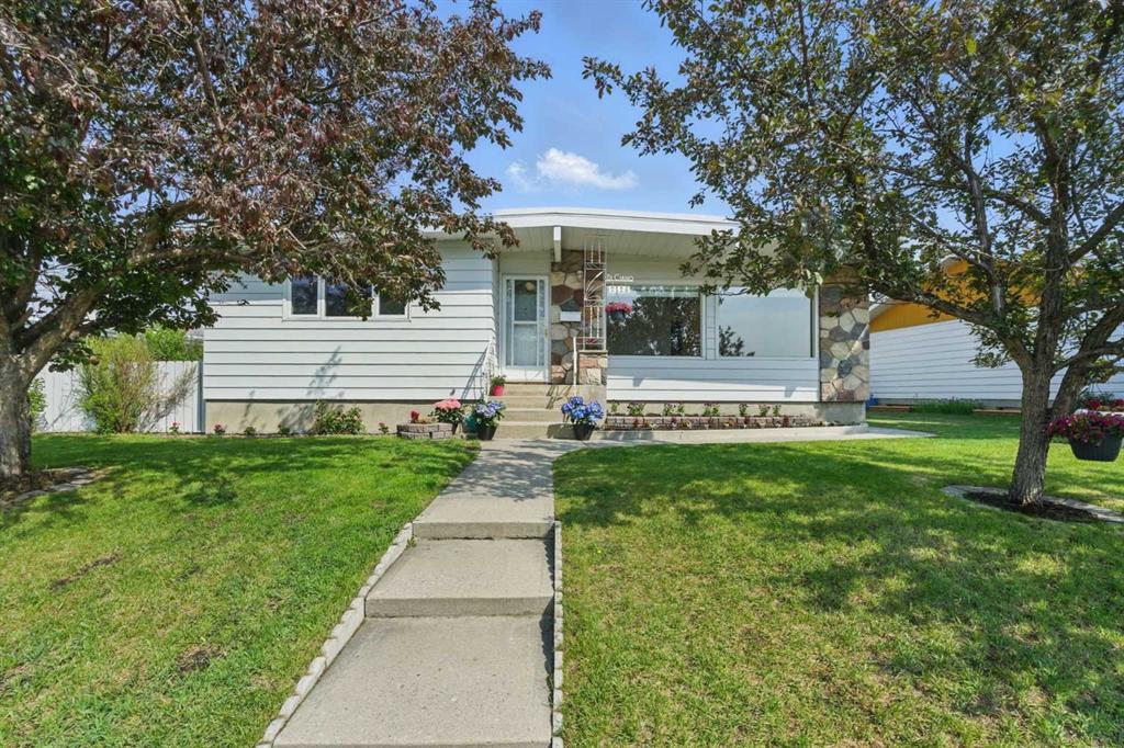 Third View of 2128 8 Avenue NE, Mayland Heights, Calgary, Alberta, T2E0T6