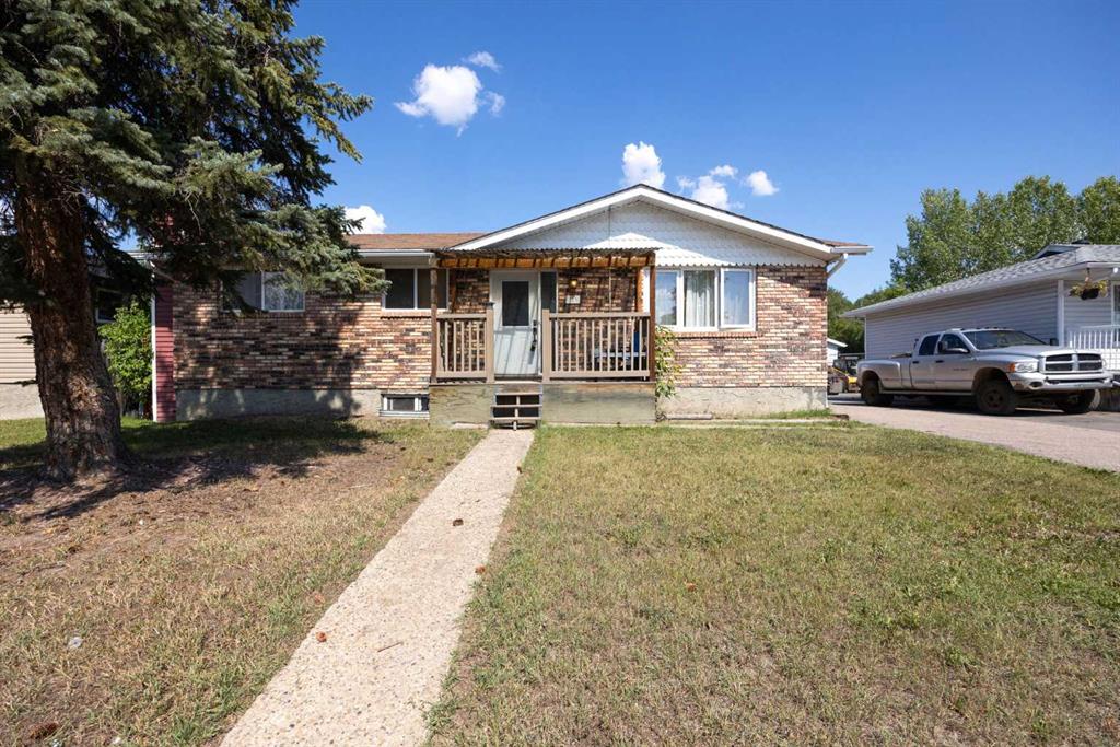 313 Hillcrest Drive , A2245761, Alberta,