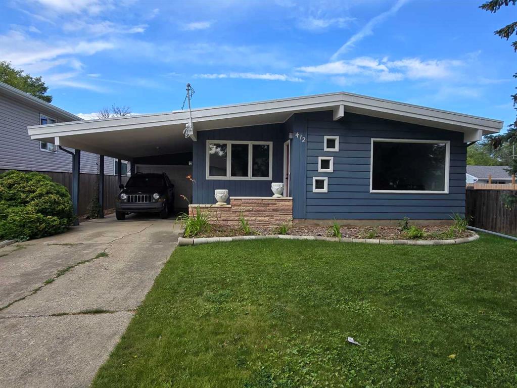 Second View of 412 12A Street N, Senator Buchanan, Lethbridge, Alberta, T1H2J5