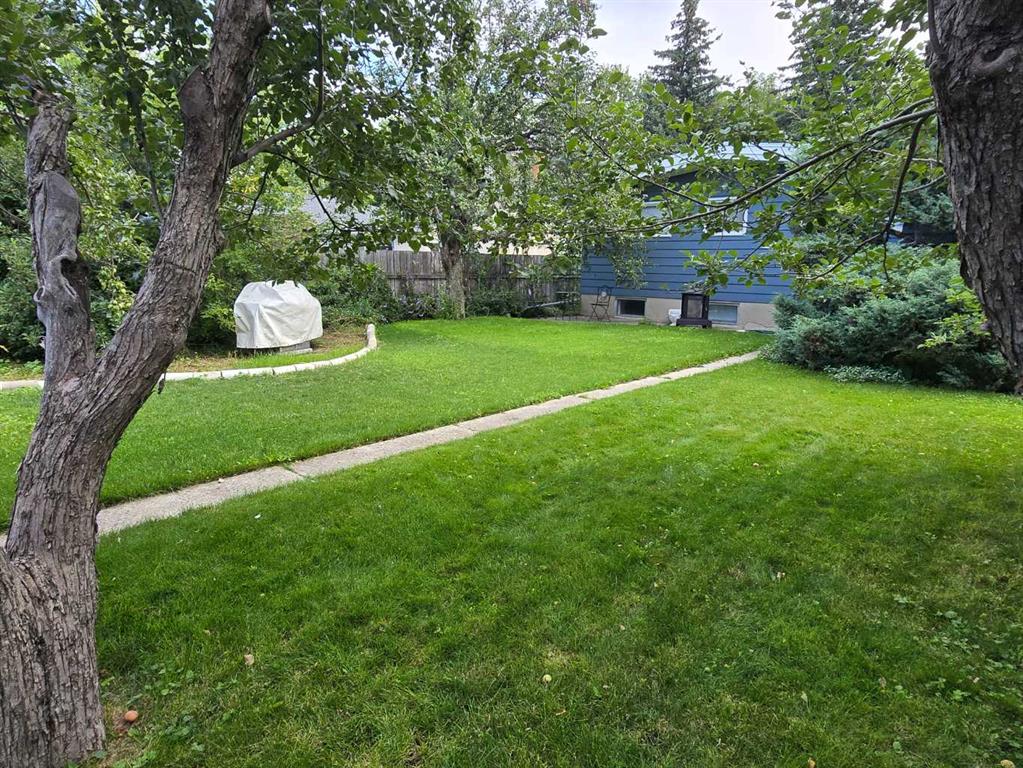 Fifth View of 412 12A Street N, Senator Buchanan, Lethbridge, Alberta, T1H2J5