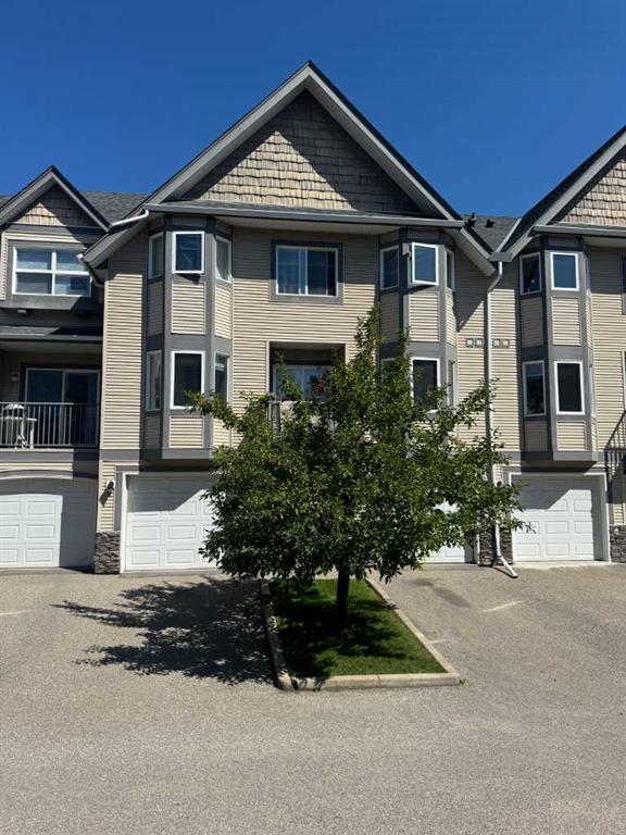 Third View of 143 Cedarwood Lane SW, Cedarbrae, Calgary, Alberta, T2W 6J3