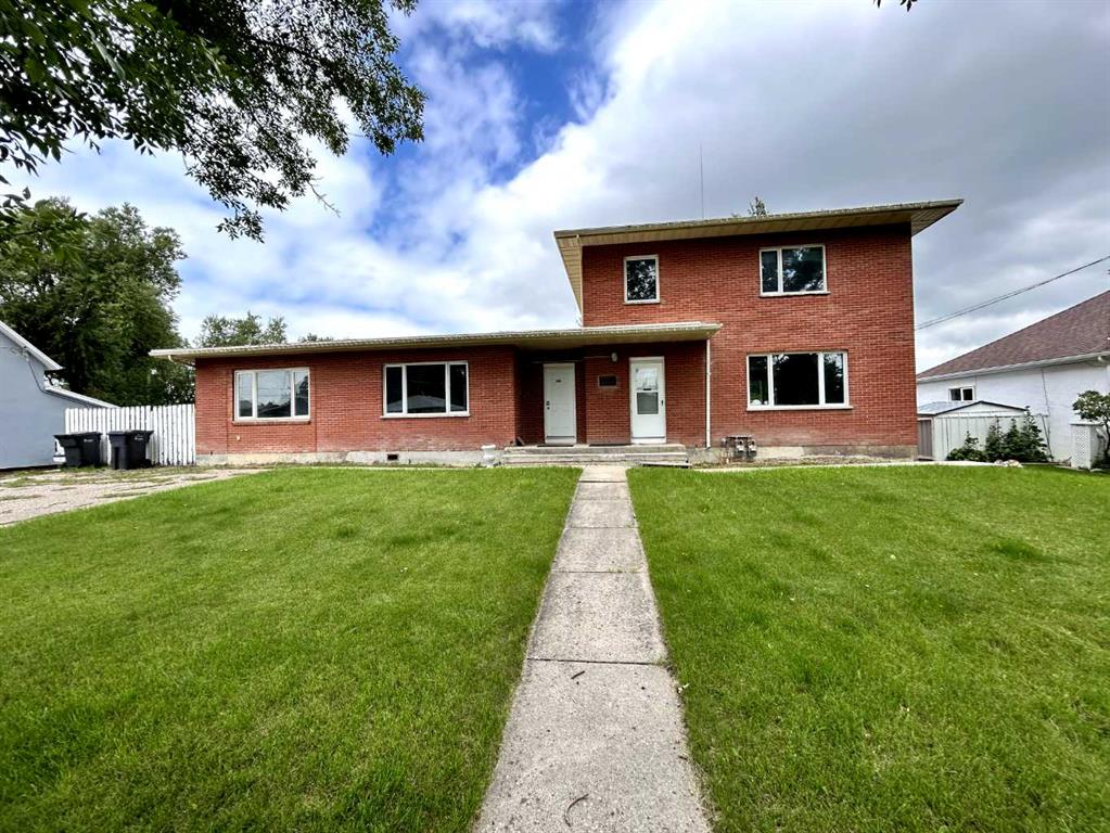 35 West Civic Avenue , A2245829, Alberta,