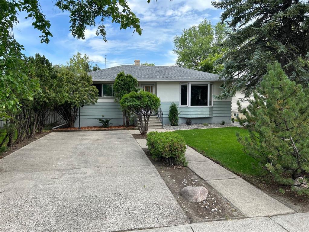 208 23 Street S, A2245871, Alberta,