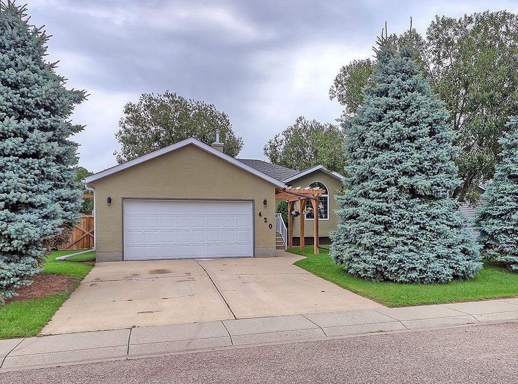 420 Slade Drive , A2245904, Alberta,