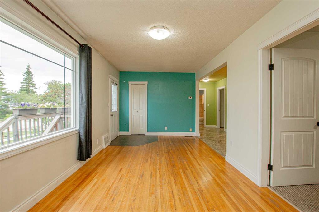 Third View of 9818 97 Street , NONE, Sexsmith, Alberta, T0H 3C0