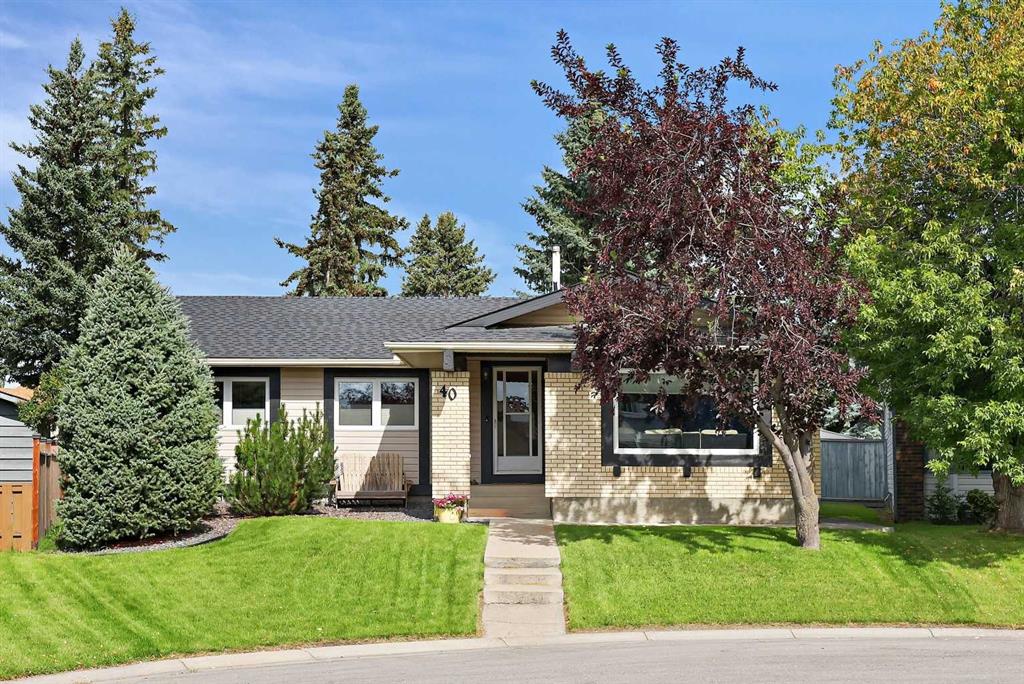 40 Woodbrook Court SW, A2245949, Alberta,