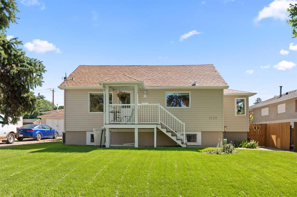1945 15 Avenue SE, A2246004, Alberta,