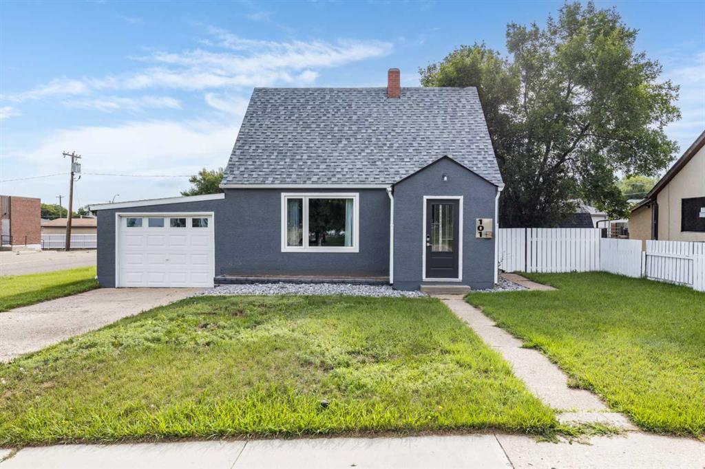 101 3 Street SE, A2246014, Alberta,