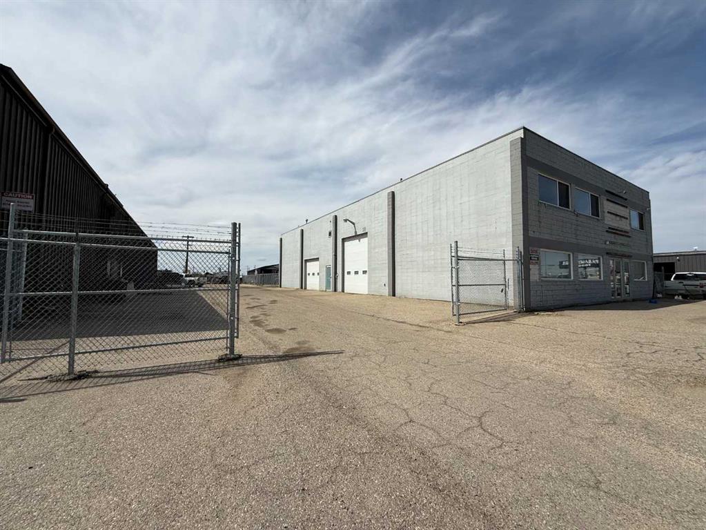 Fifth View of 9036 108 Street , Richmond Industrial Park, Grande Prairie, Alberta, T8V4C8