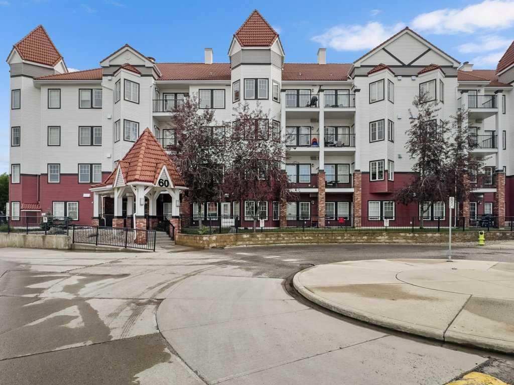 221, 60 Royal Oak Plaza NW, A2246040, Alberta,