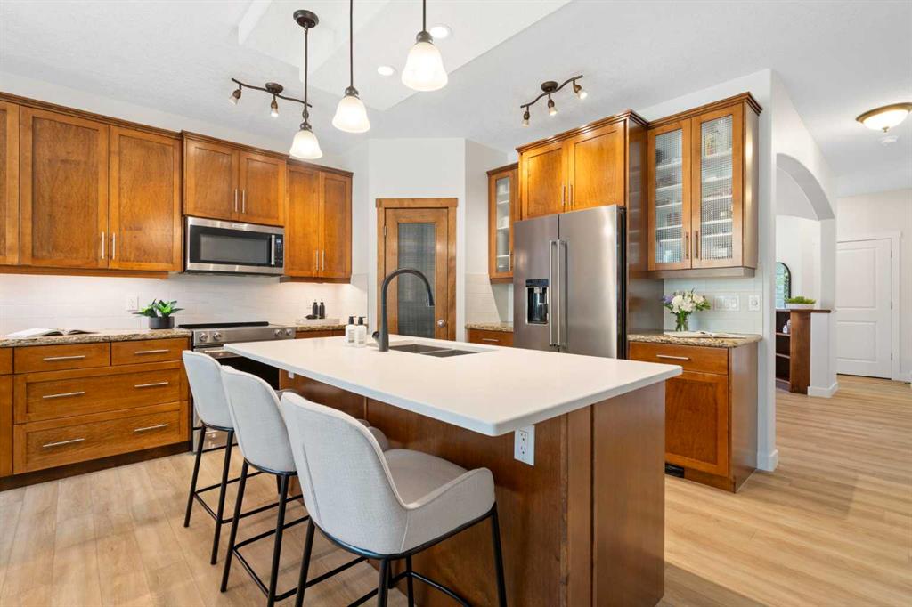 Fifth View of 612 Royal Court NW, Royal Oak, Calgary, Alberta, T3G 4X5