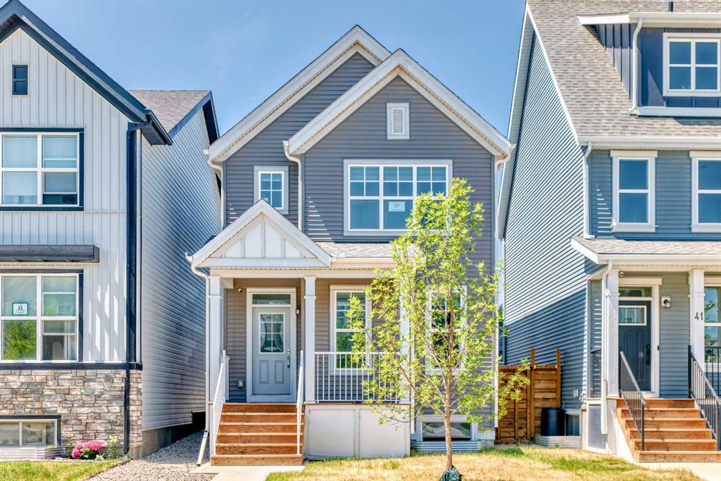 37 LAVENDER Passage SE, A2246139, Alberta,