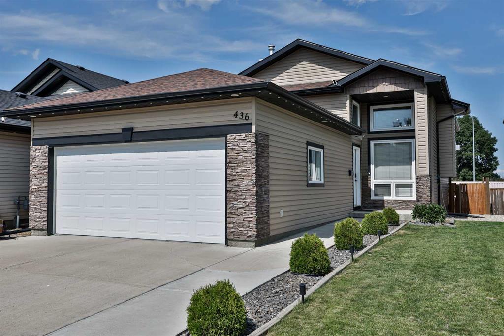 Second View of 436 Firelight Point W, Copperwood, Lethbridge, Alberta, T1J5B4