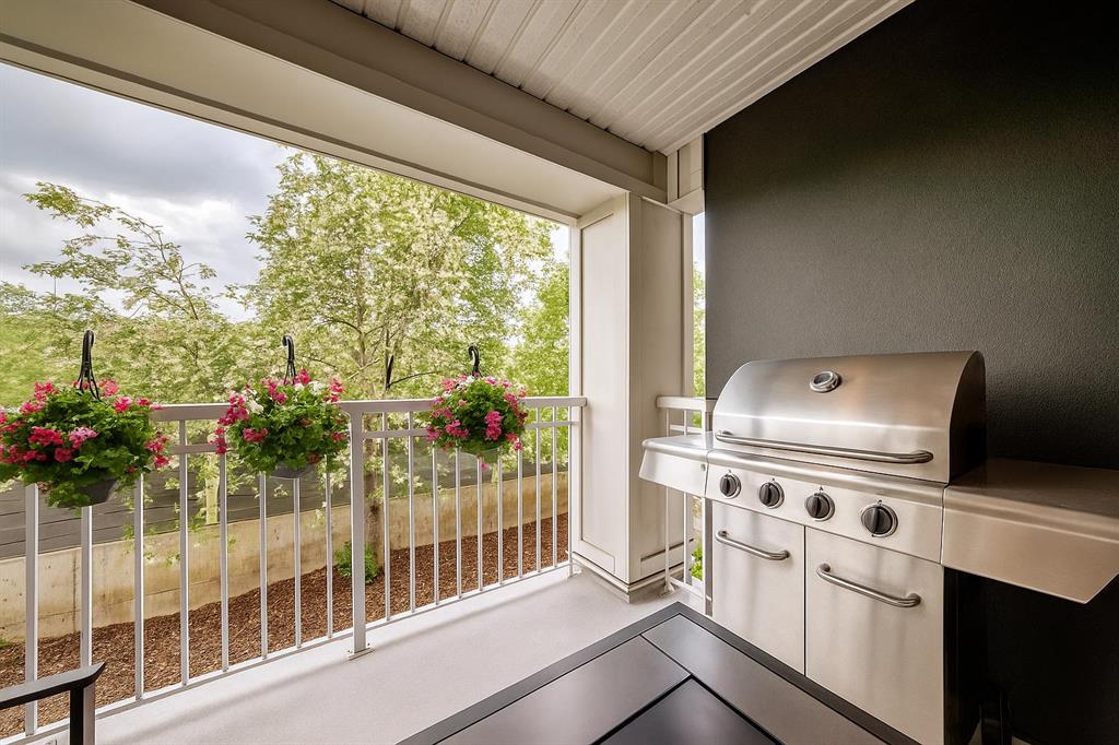 Third View of 241, 35 Richard Court SW, Lincoln Park, Calgary, Alberta, T2E 7N9