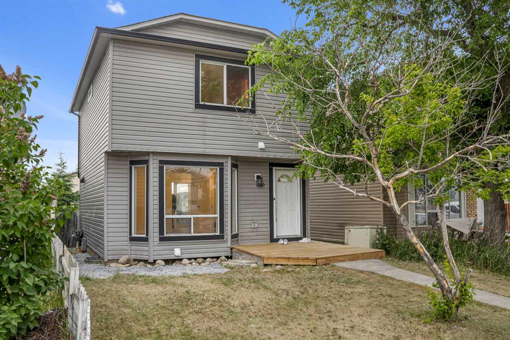 10 Martindale Mews NE, A2246225, Alberta,