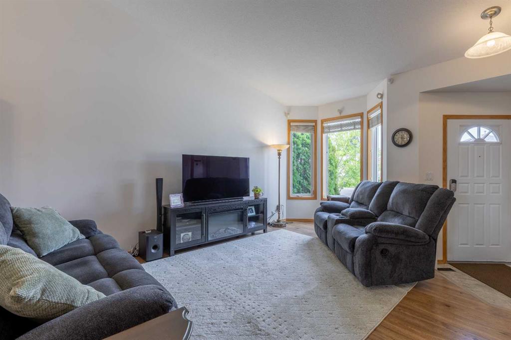 Fourth View of 389 Kodiak Boulevard N, Uplands, Lethbridge, Alberta, T1H 6T6