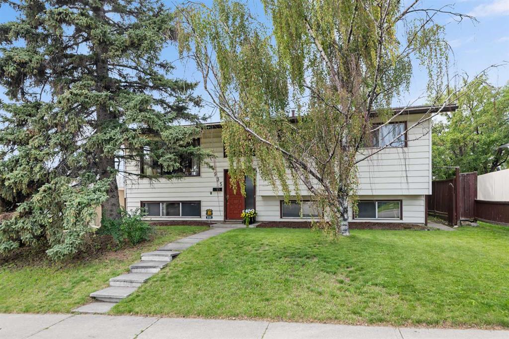 935 Mayland Drive NE, A2246273, Alberta,