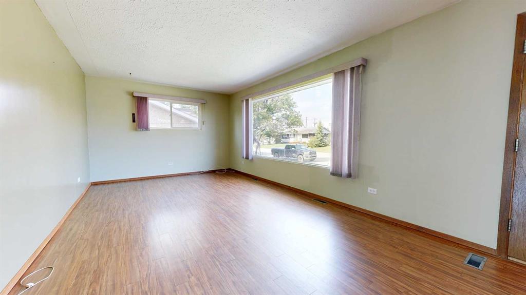 Fifth View of 9523 99 Avenue , Smith, Grande Prairie, Alberta, T8V 0R1