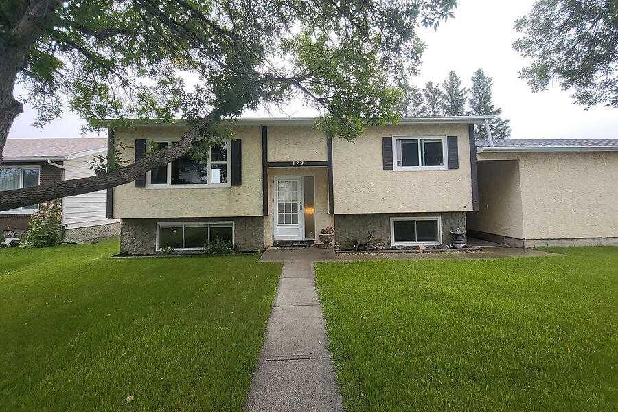 129 Young Crescent , A2246367, Alberta,