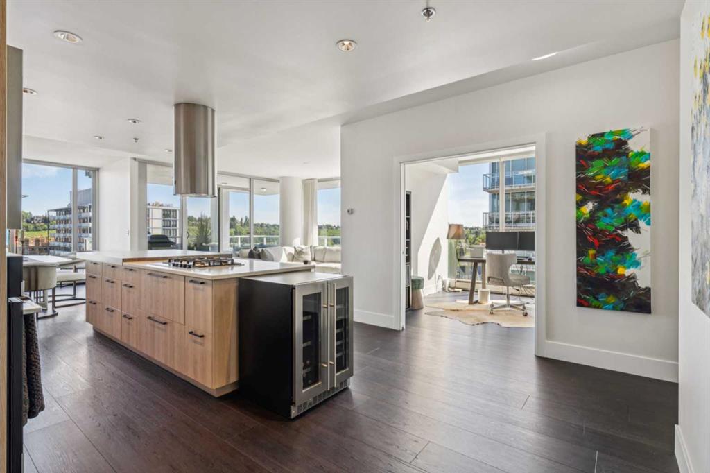 Fourth View of 601, 1087 2 Avenue NW, Sunnyside, Calgary, Alberta, T2N5B2