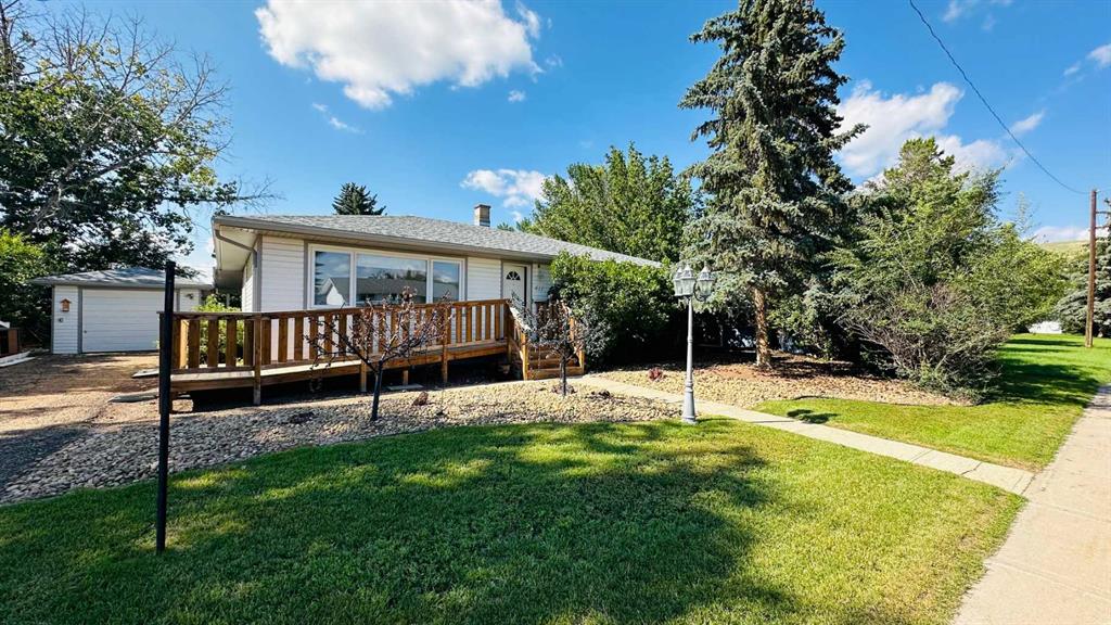 411 11 Street E  , A2246414, Alberta,