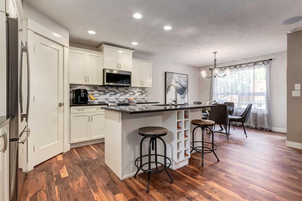 Fifth View of 48 Tuscany Ridge Crescent NW, Tuscany, Calgary, Alberta, T3L 3C7