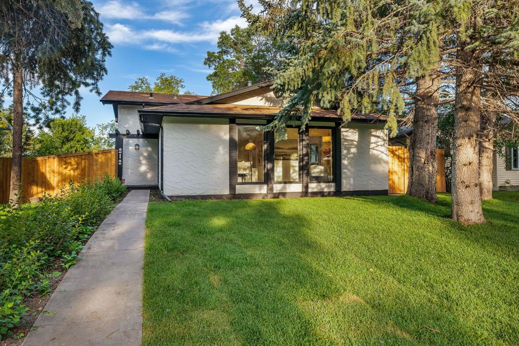 212 Midlawn Close SE, A2246441, Alberta,