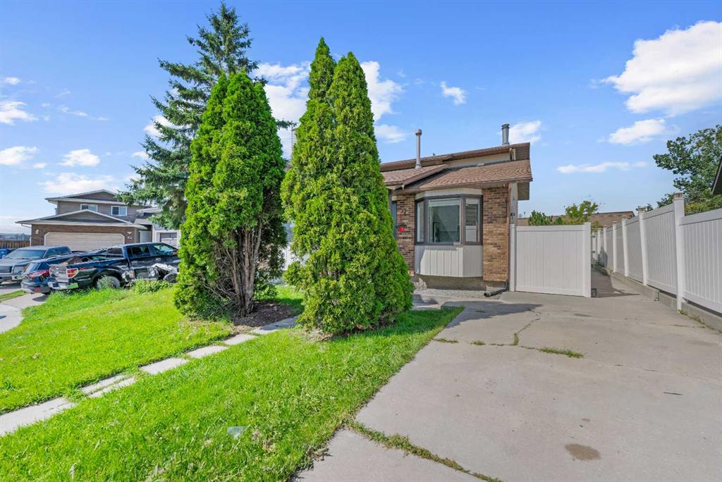60 Whitaker Close NE, A2246491, Alberta,