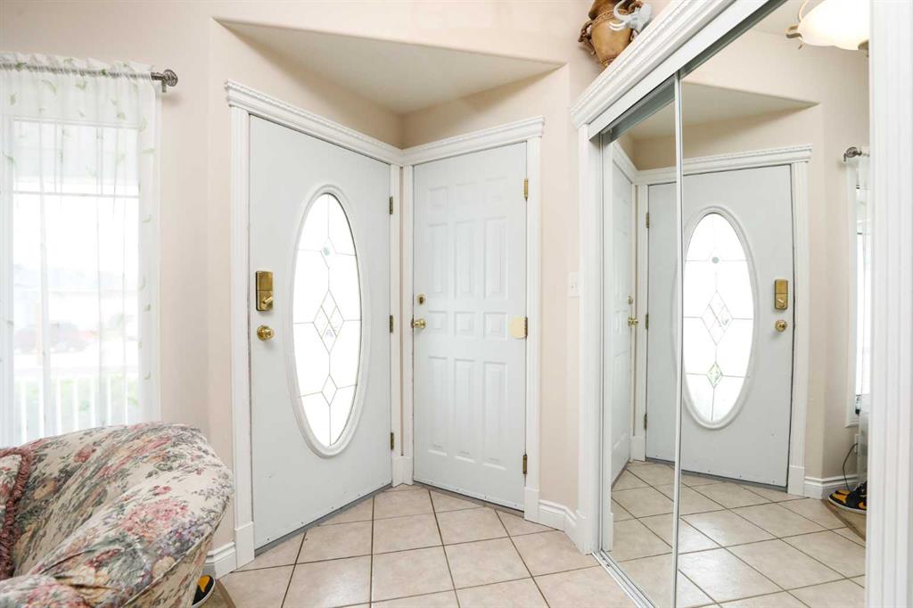 Fourth View of 203 Stafford Boulevard N, Stafford Manor, Lethbridge, Alberta, T1H 6K8