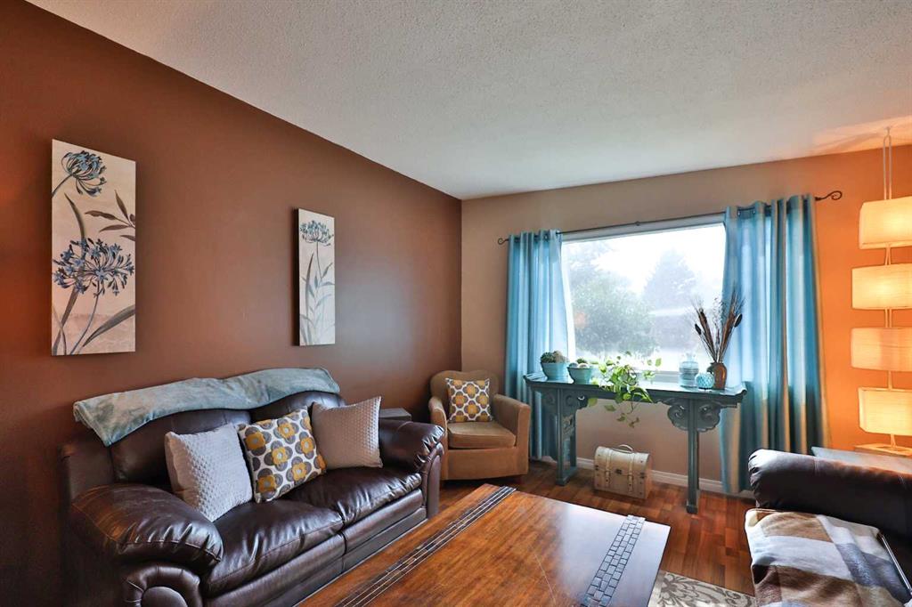 Fourth View of 1041 Great Lakes Road S, Lakeview, Lethbridge, Alberta, T1K 3N7
