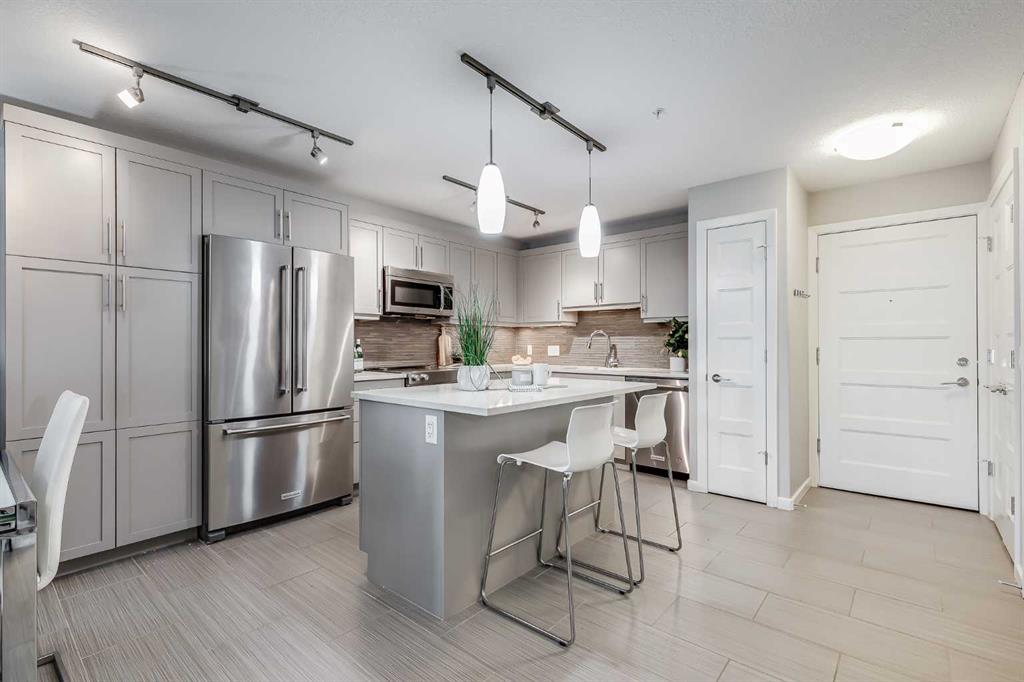 1111, 10 Market Boulevard SE, A2246624, Alberta,