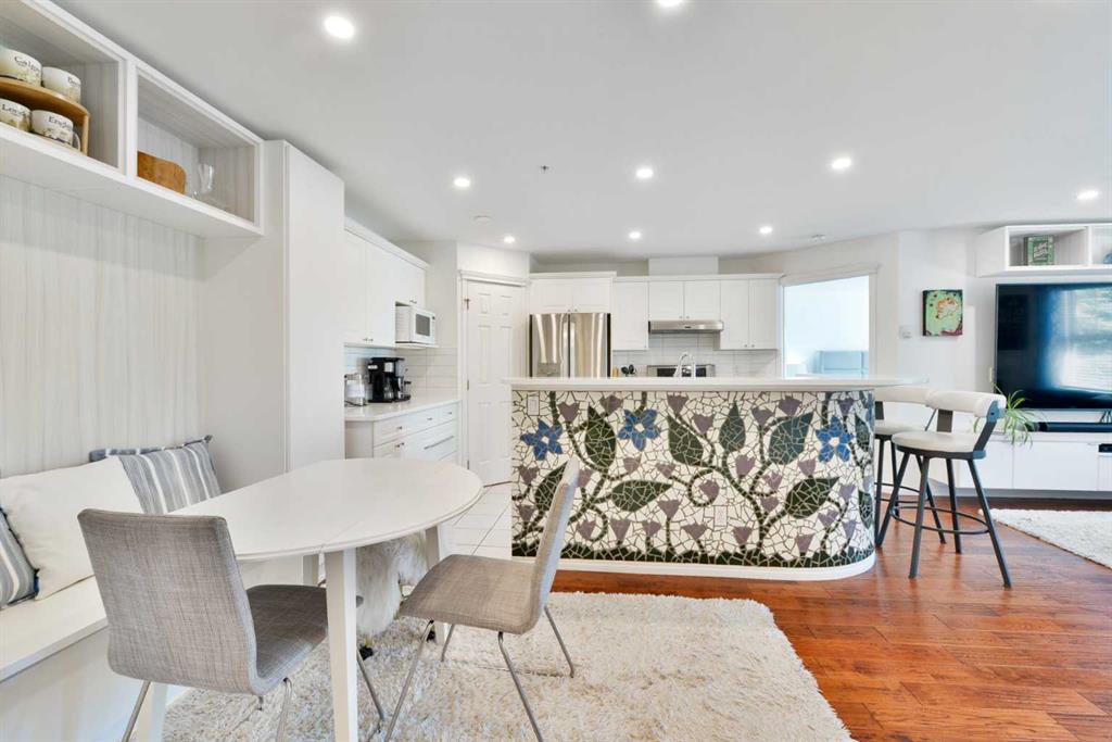 Third View of 103, 2212 34 Avenue SW, South Calgary, Calgary, Alberta, T2T 2C6
