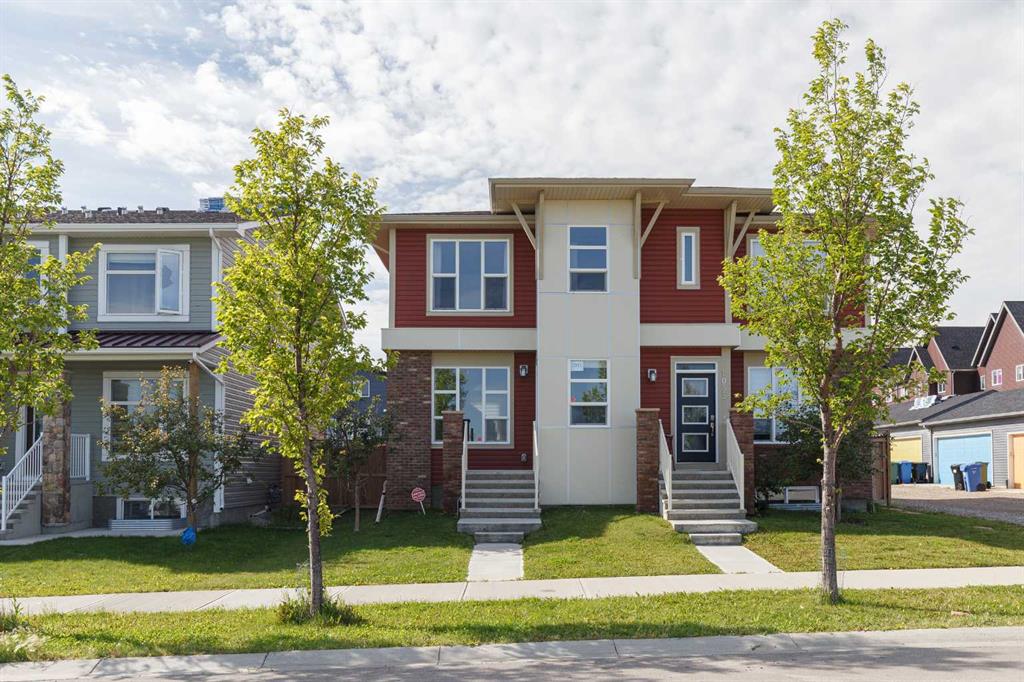 Third View of 1031 Livingston Way NE, Livingston, Calgary, Alberta, t3p 0v3
