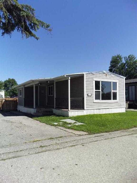 Second View of 3, 6220 17 Avenue SE, Red Carpet, Calgary, Alberta, T2A 0W6