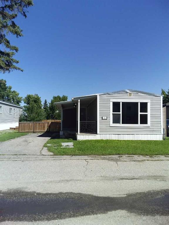Third View of 3, 6220 17 Avenue SE, Red Carpet, Calgary, Alberta, T2A 0W6