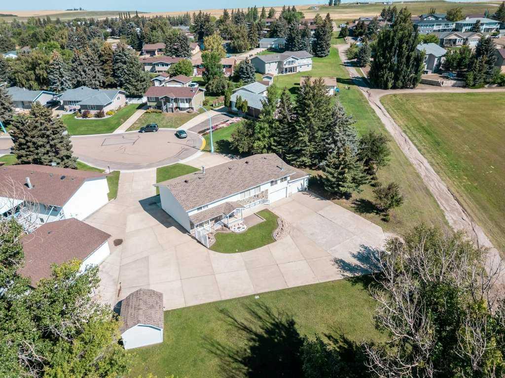 220 6 Avenue NE, A2246746, Alberta,