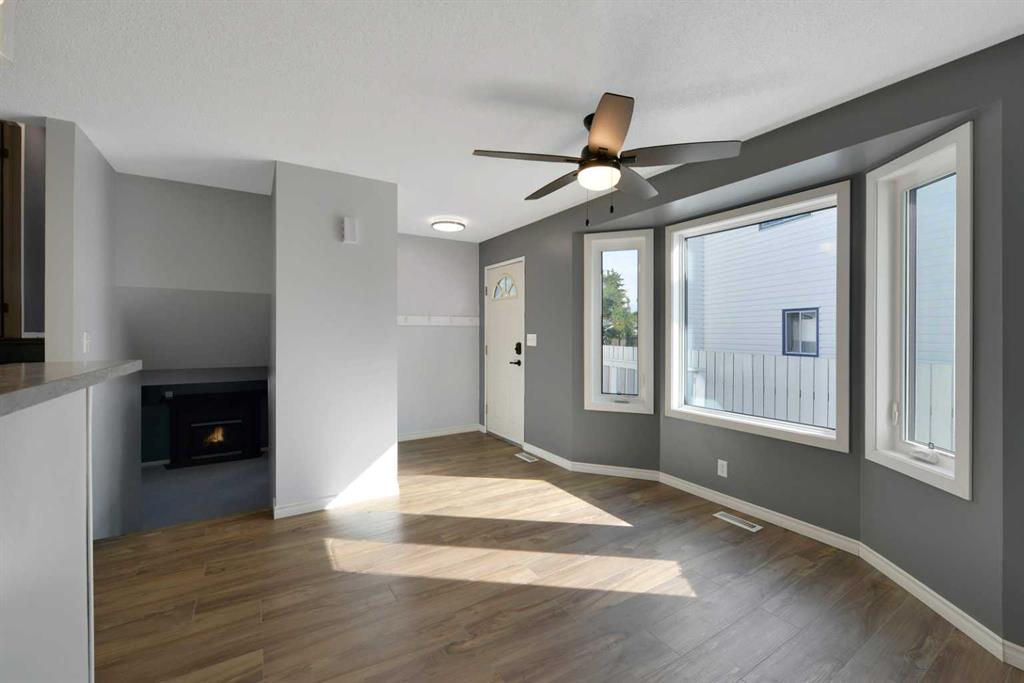 Fifth View of 39 Elliot Crescent , Eastview Estates, Red Deer, Alberta, T4R 2J7