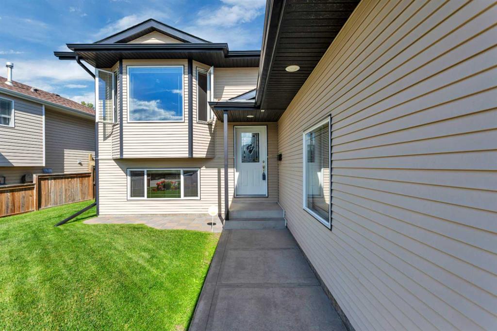 Third View of 193 Westgate Crescent , Harvest Meadows, Blackfalds, Alberta, T0M 0J0