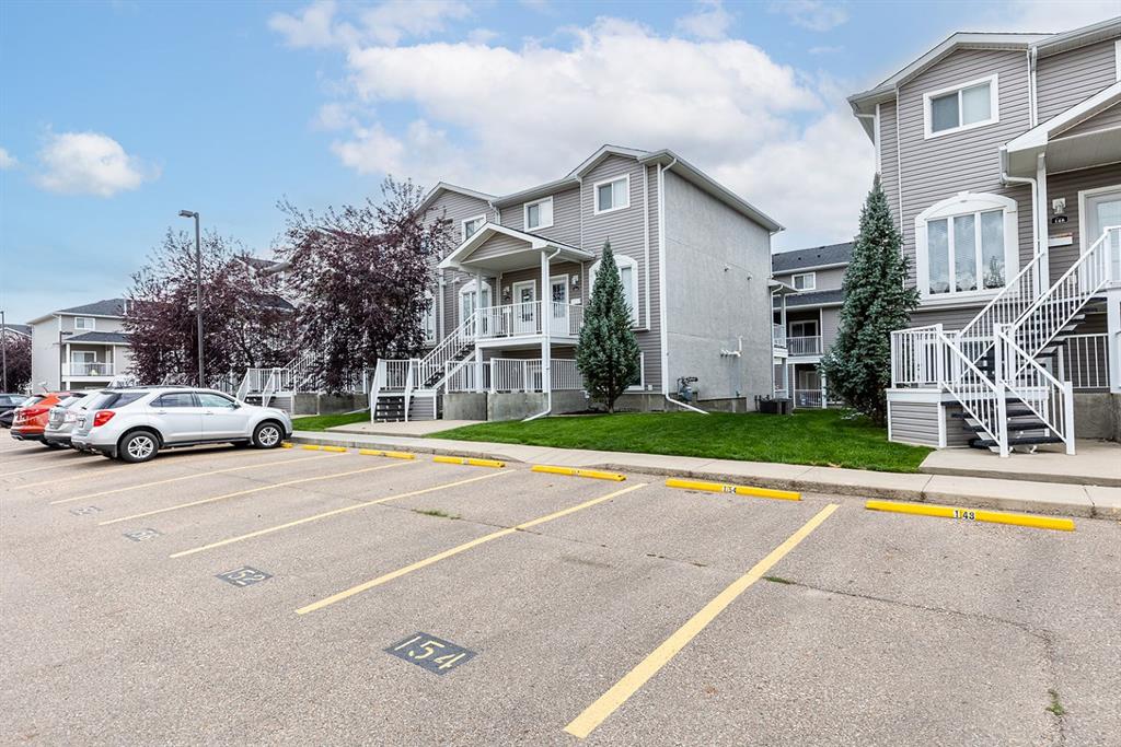 154 Somerset Lane SE, A2246881, Alberta,