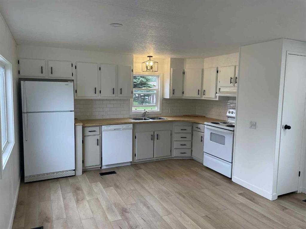 Third View of 20, Parkland Estates  , NONE, Raymond, Alberta, T0k2S0