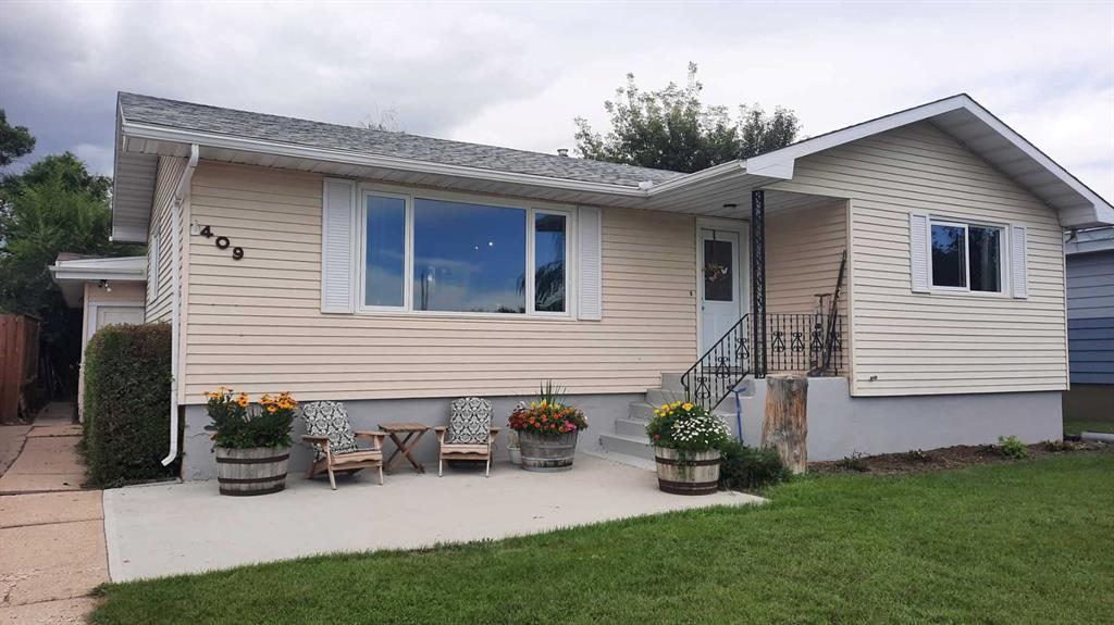 409 9 Street E, A2246899, Alberta,
