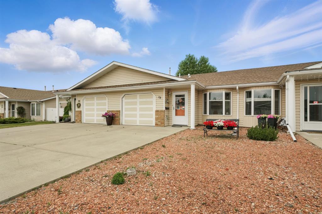 38 Dale Close , A2247047, Alberta,